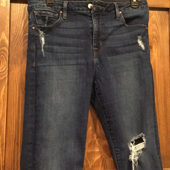 Distressed Jeans - Picture 3 of 8